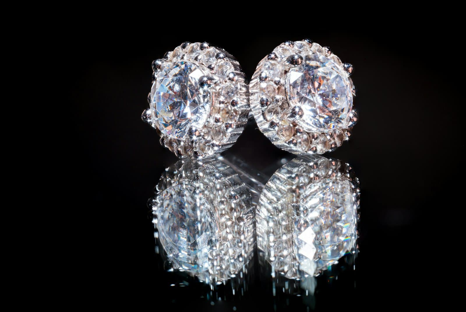 Halo Studs